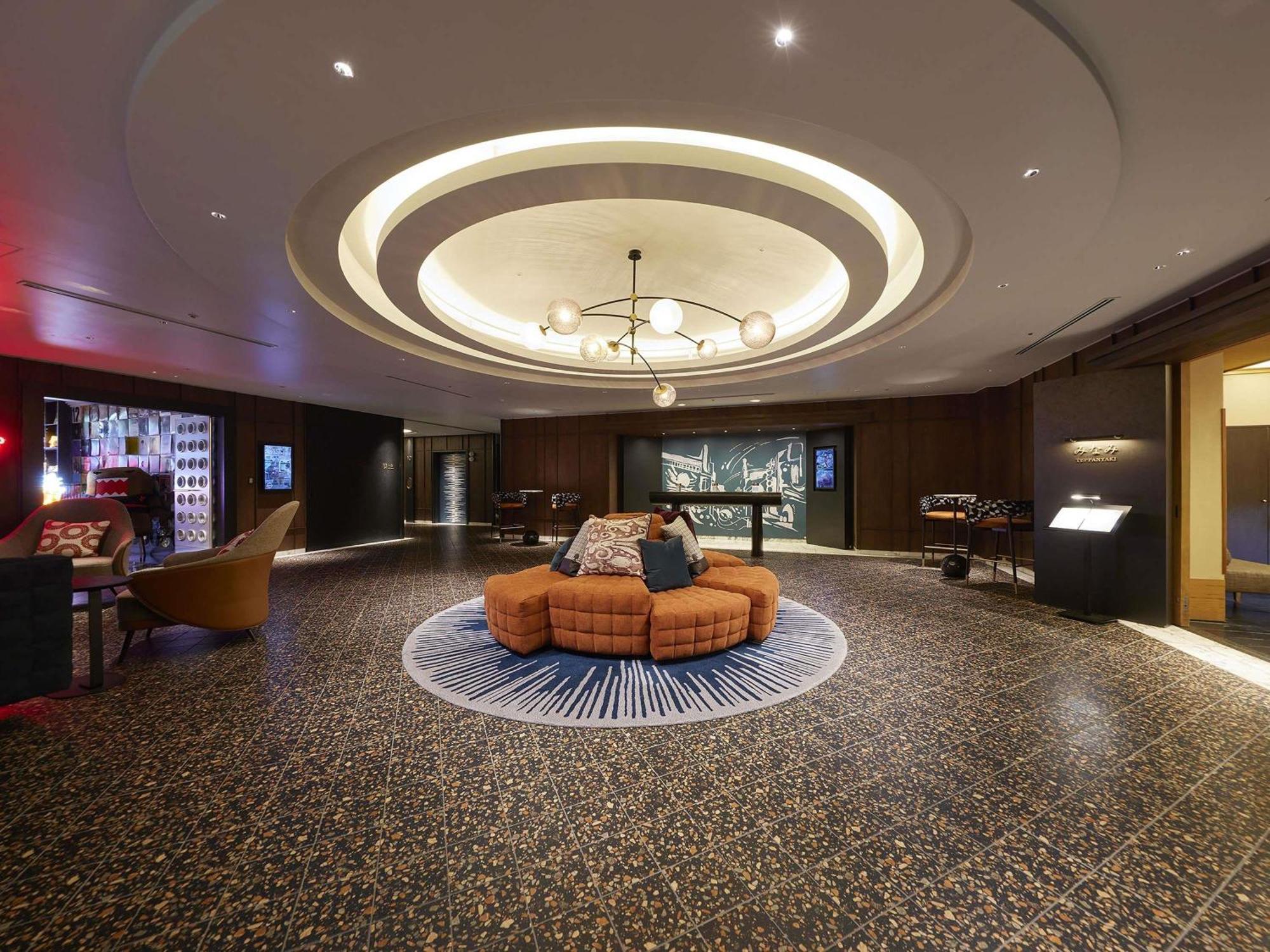 Swissotel Nankai Hotel