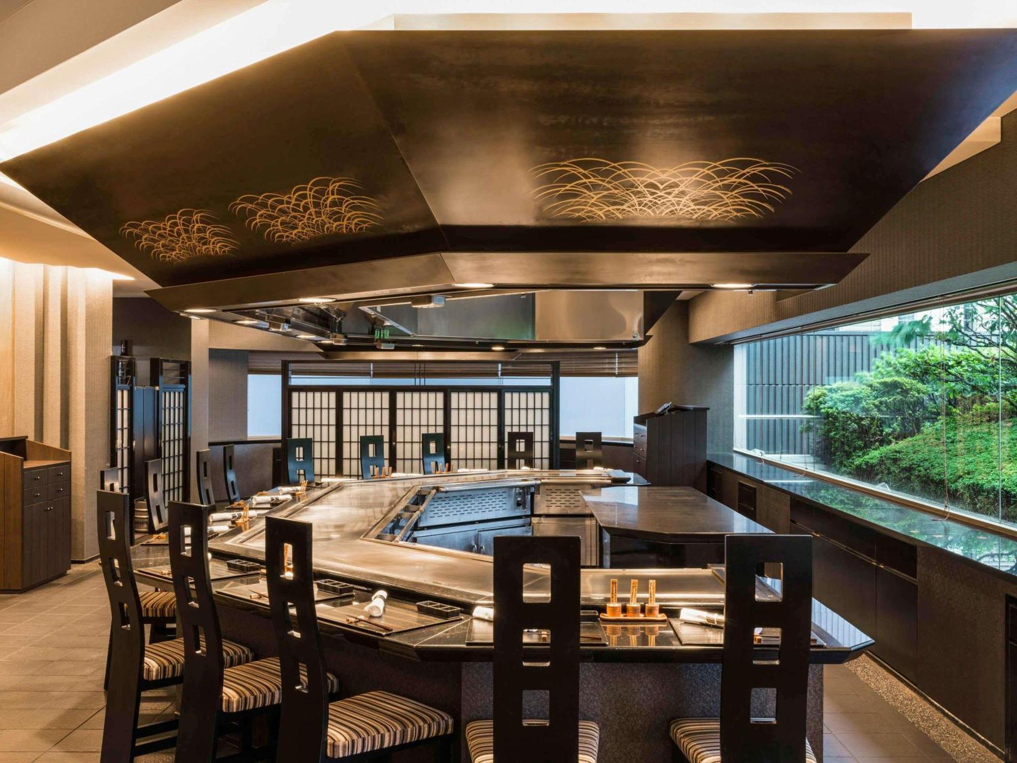 โรงแรม Swissotel Nankai โอซาก้า