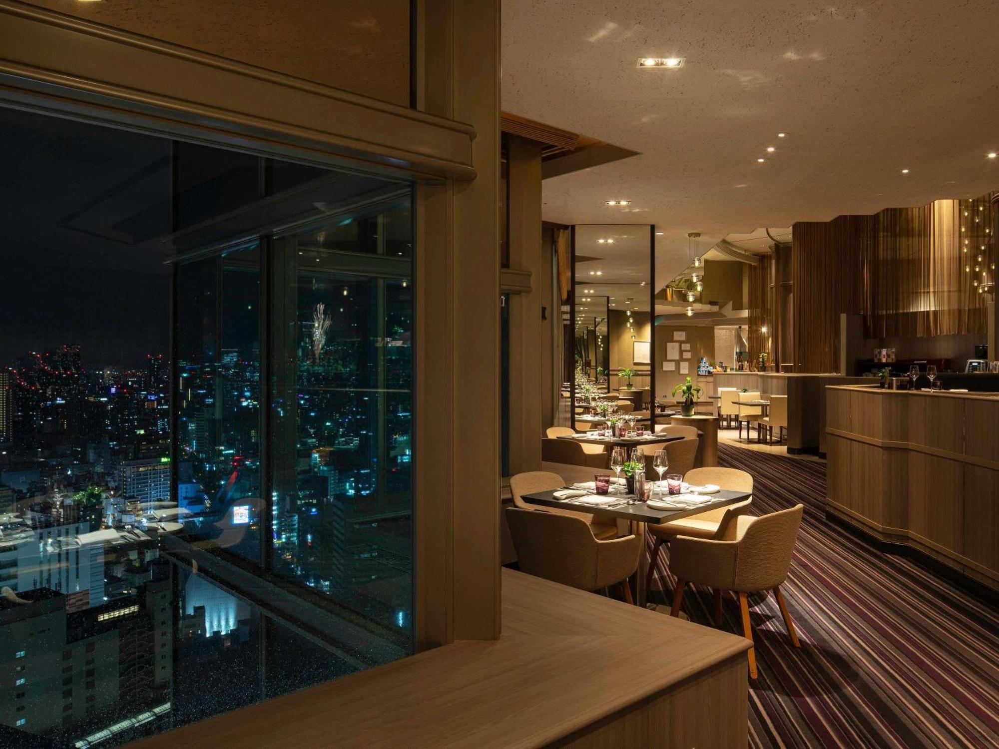 โรงแรม Swissotel Nankai